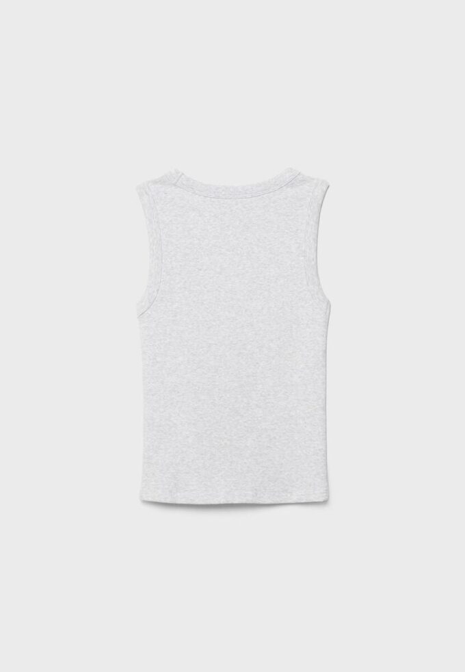 B04 Haut moulant basique sans manches