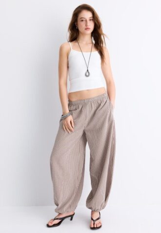 B07 Hauts à bretelles côtelées