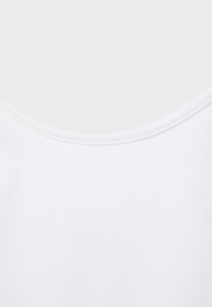 B07 Hauts à bretelles côtelées B07 Hauts à bretelles côtelées