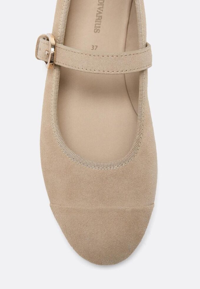 Ballerines à bout en cuir