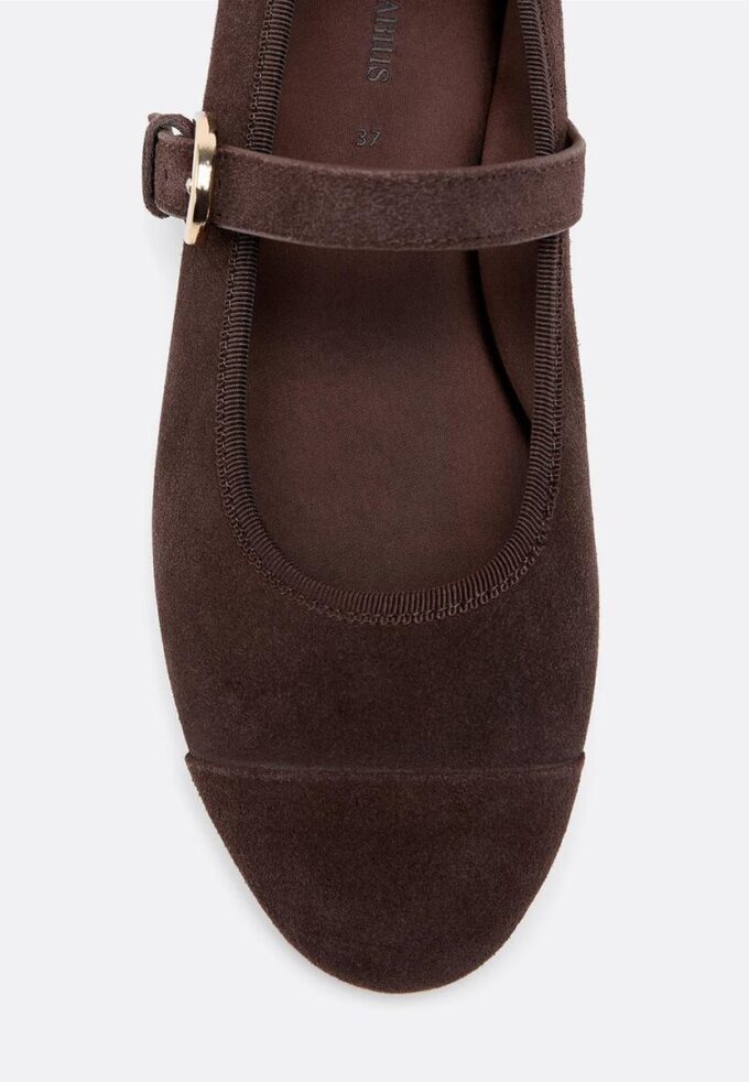 Ballerines à bout en cuir