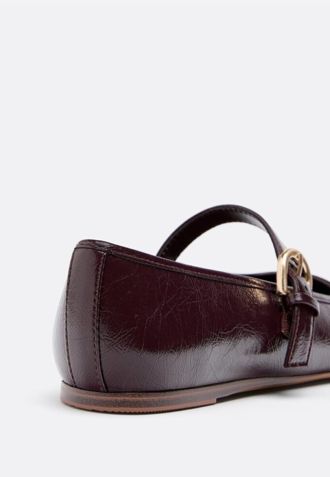 Ballerines en cuir avec bout renforcé Ballerines en cuir avec bout renforcé