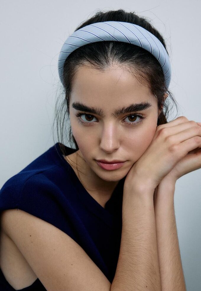 Bandeau rigide à rayures