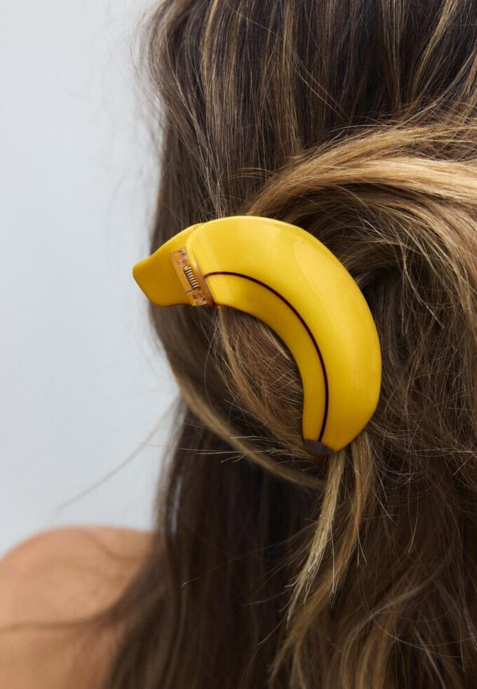 Barrette en forme de banane