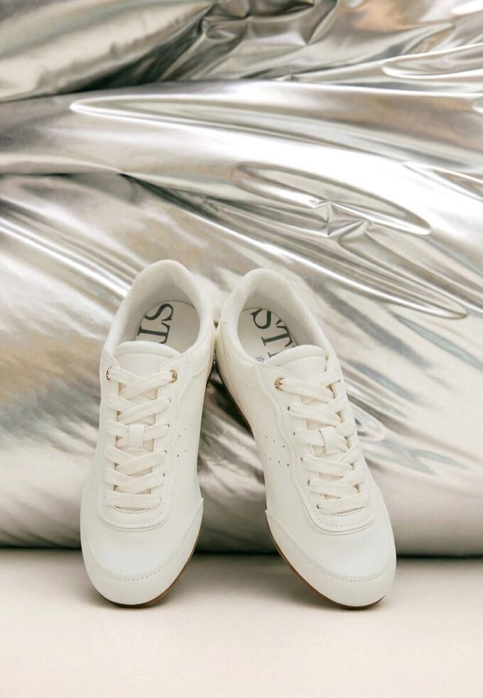 Baskets souples à semelle plate