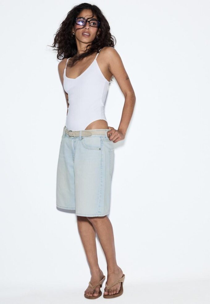 Bermuda en denim avec ceinture Bermuda en denim avec ceinture