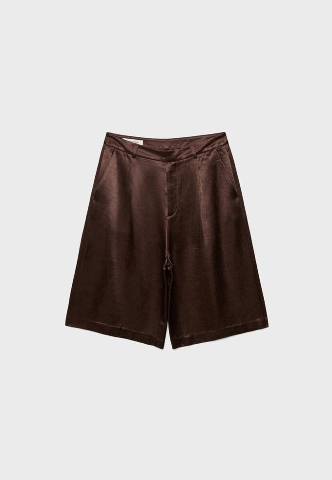 Bermuda en satin avec pinces