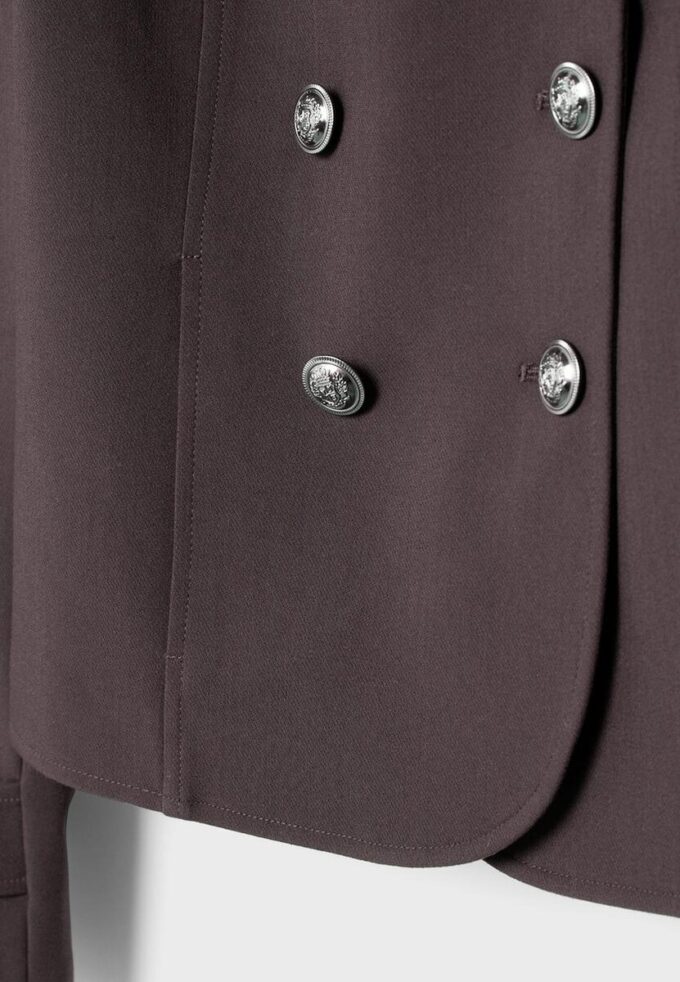 Blazer à boutons gravés