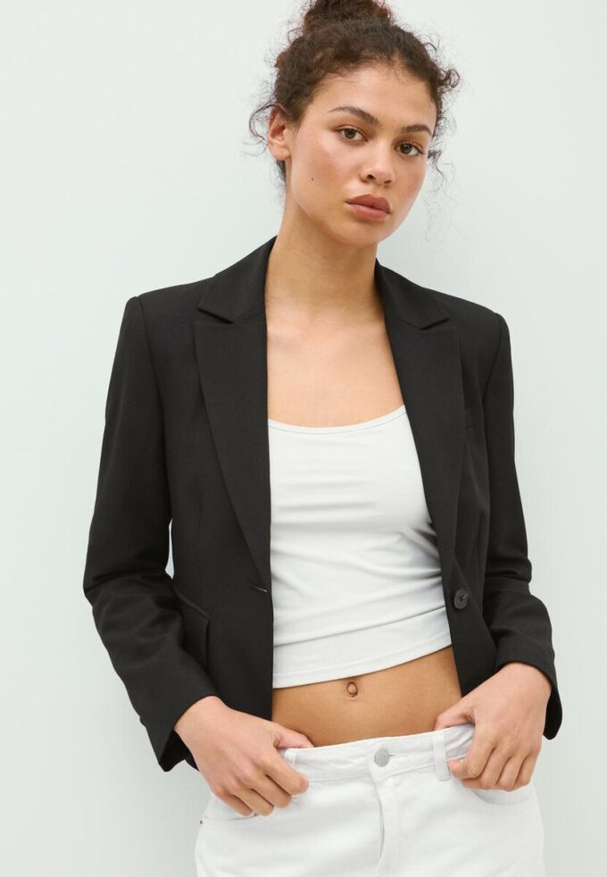 Blazer court Blazer court