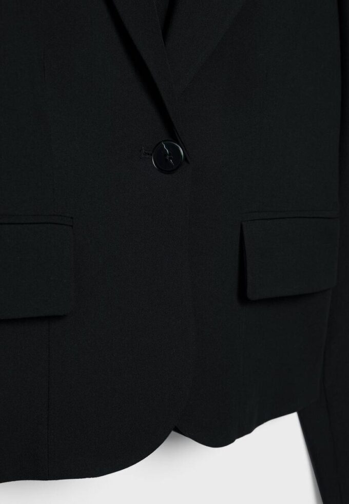 Blazer court Blazer court