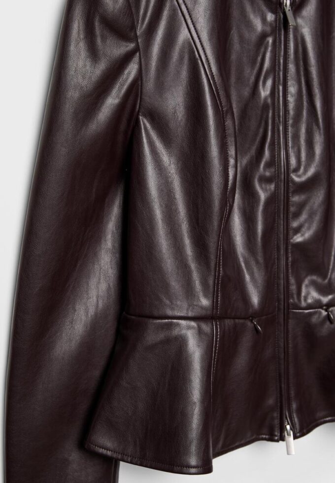 Blazer sans col à basques effet cuir Blazer sans col à basques effet cuir