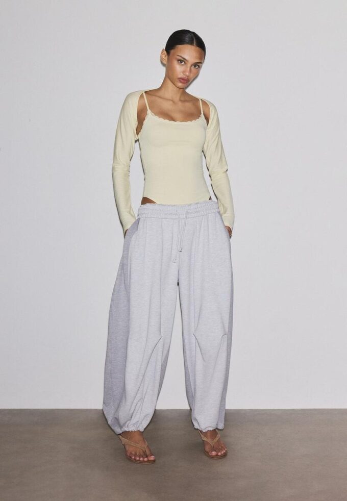 Body avec détails en dentelle blonde