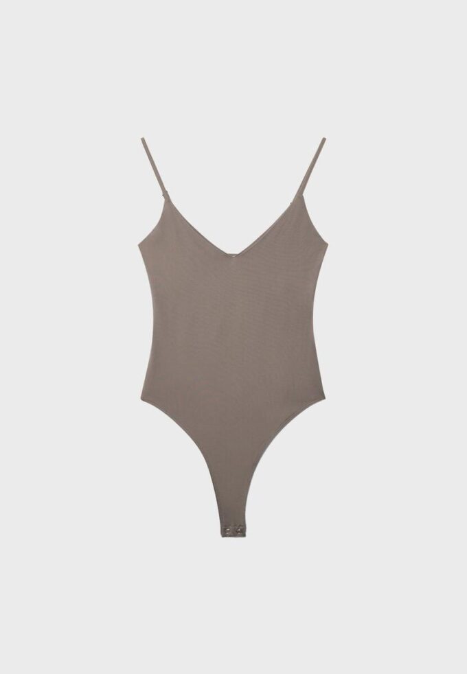 Body à bretelles et col en V Body à bretelles et col en V