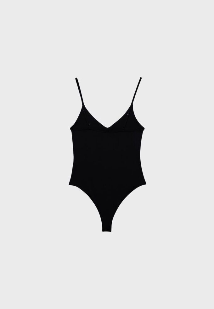 Body à bretelles et col en V Body à bretelles et col en V