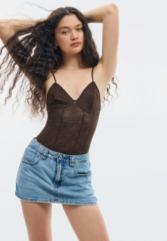 Body en dentelle à bretelles