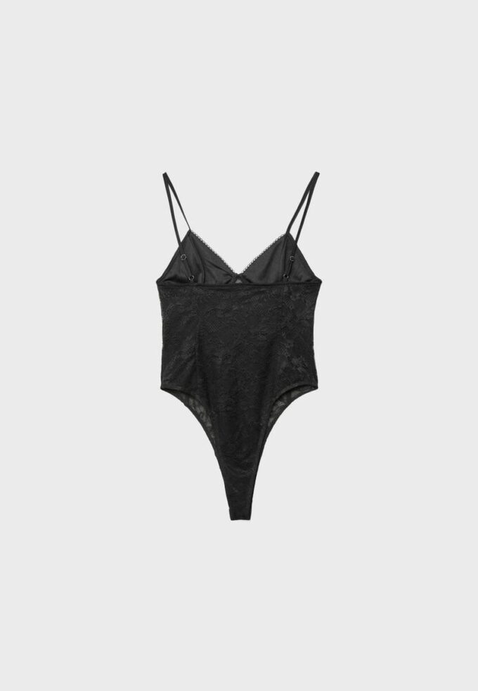 Body en dentelle à bretelles