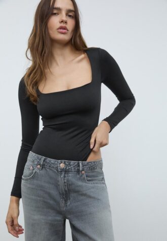 Body en polyamide à encolure carrée