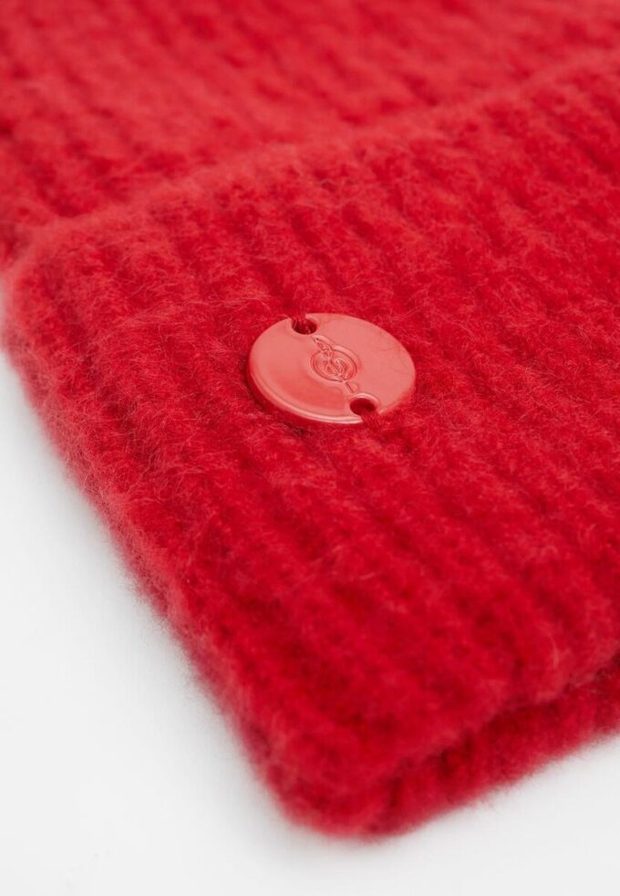 Bonnet côtelé avec plaque