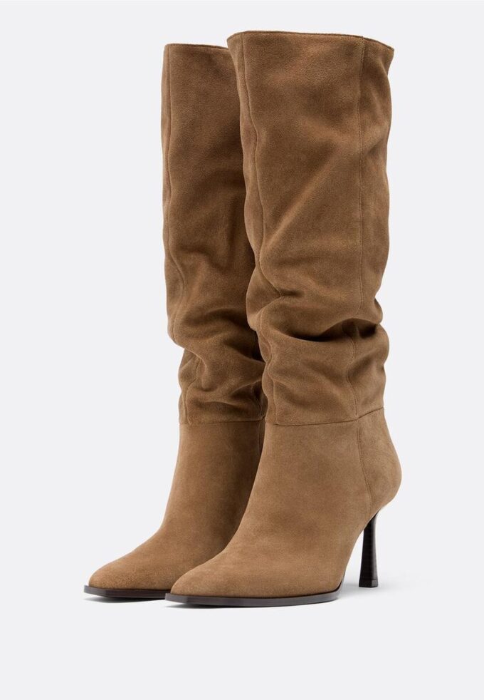 Bottes hautes à talons aiguilles Slouchy en cuir Bottes hautes à talons aiguilles Slouchy en cuir