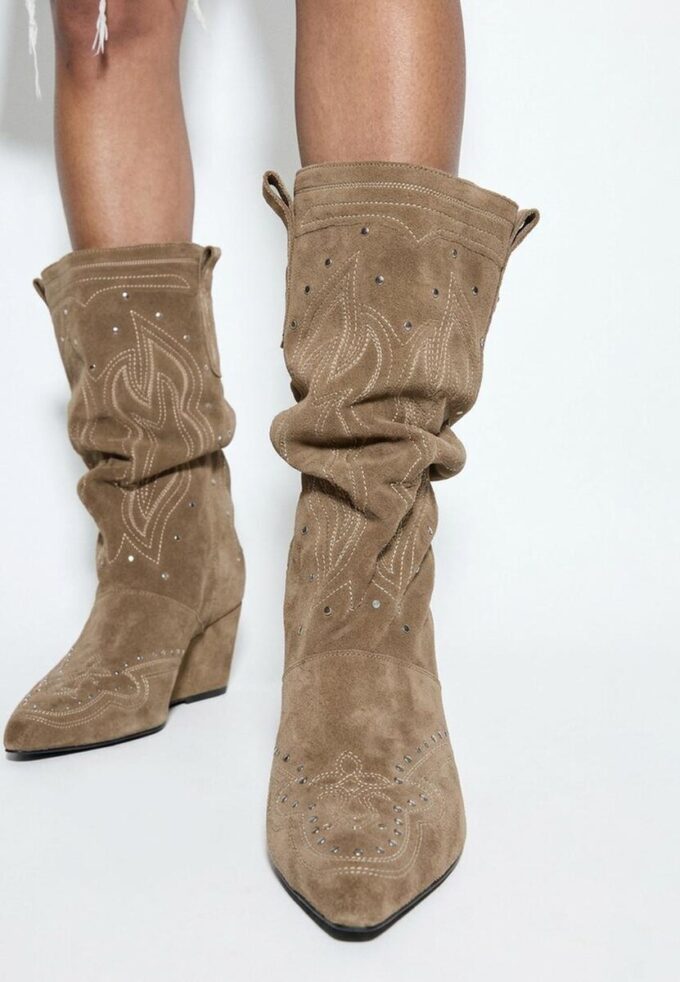 Bottes à talons compensés en cuir Bottes à talons compensés en cuir