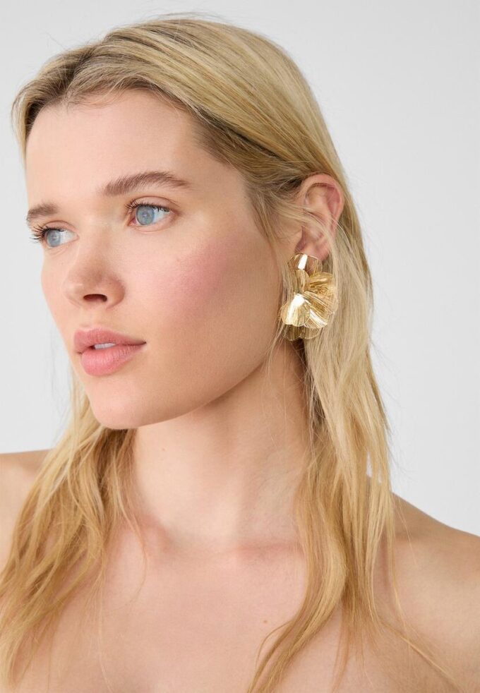 Boucles d&rsquo;oreilles en forme d&rsquo;éventail texturé