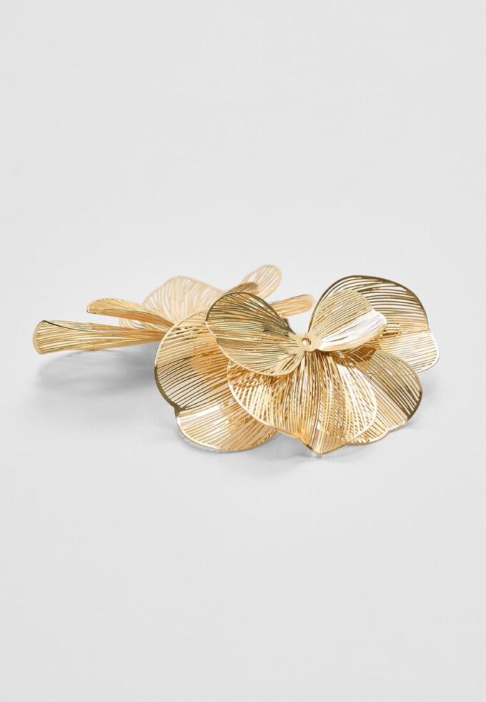 Boucles d&rsquo;oreilles en forme d&rsquo;éventail texturé