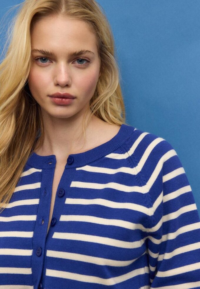 Cardigan en maille boutonné à manches raglan Cardigan en maille boutonné à manches raglan