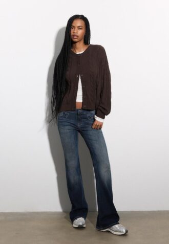 Cardigan en maille torsadée boutonné