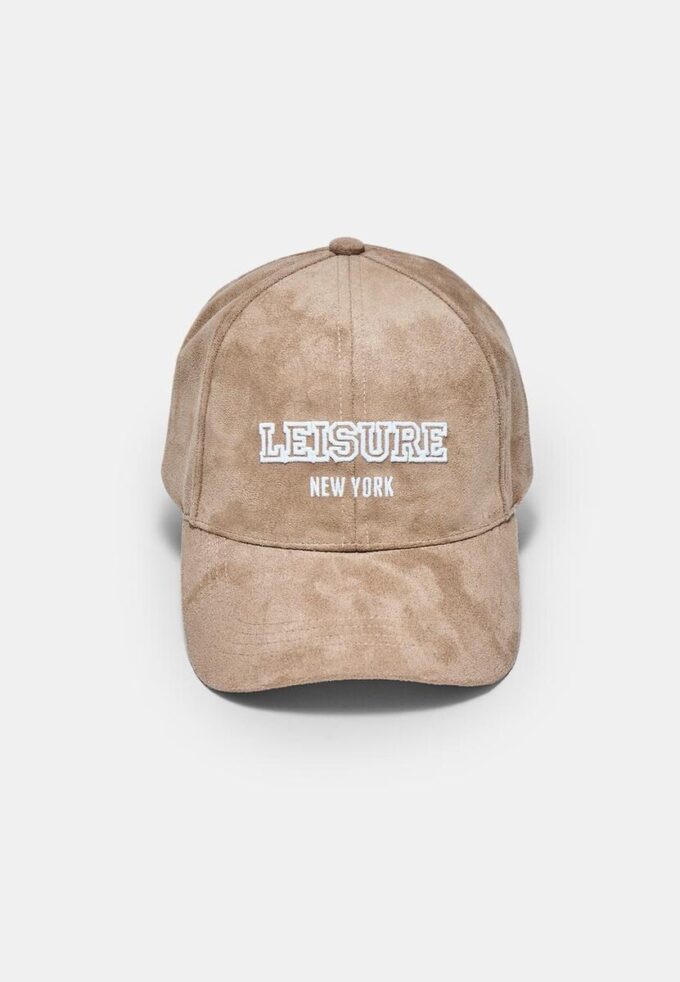 Casquette en simili-suède avec slogan