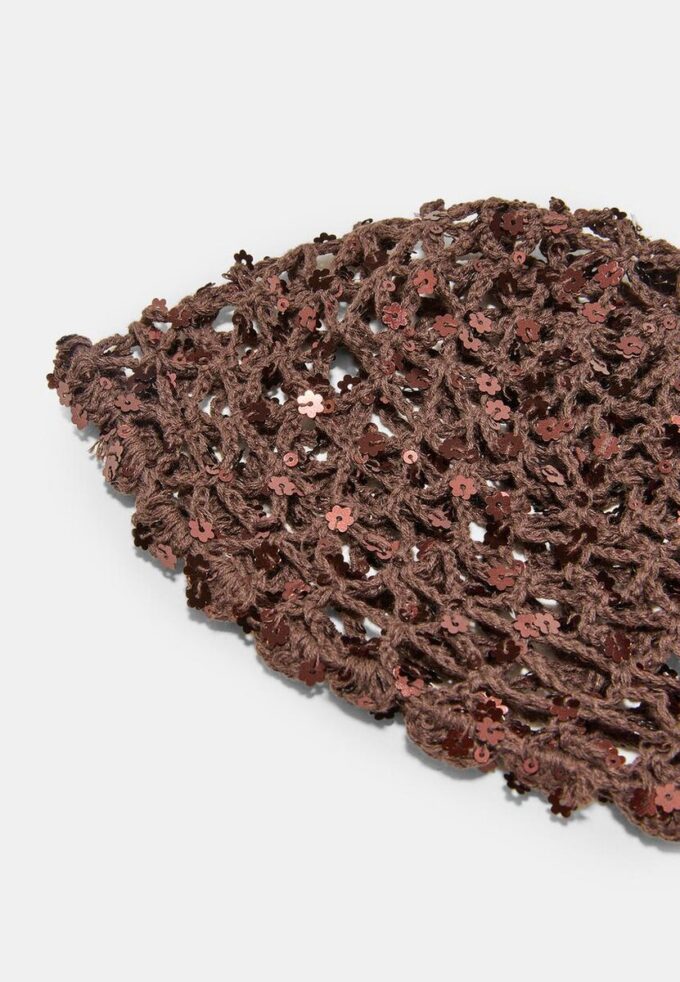 Casquette à fleurs pailletées