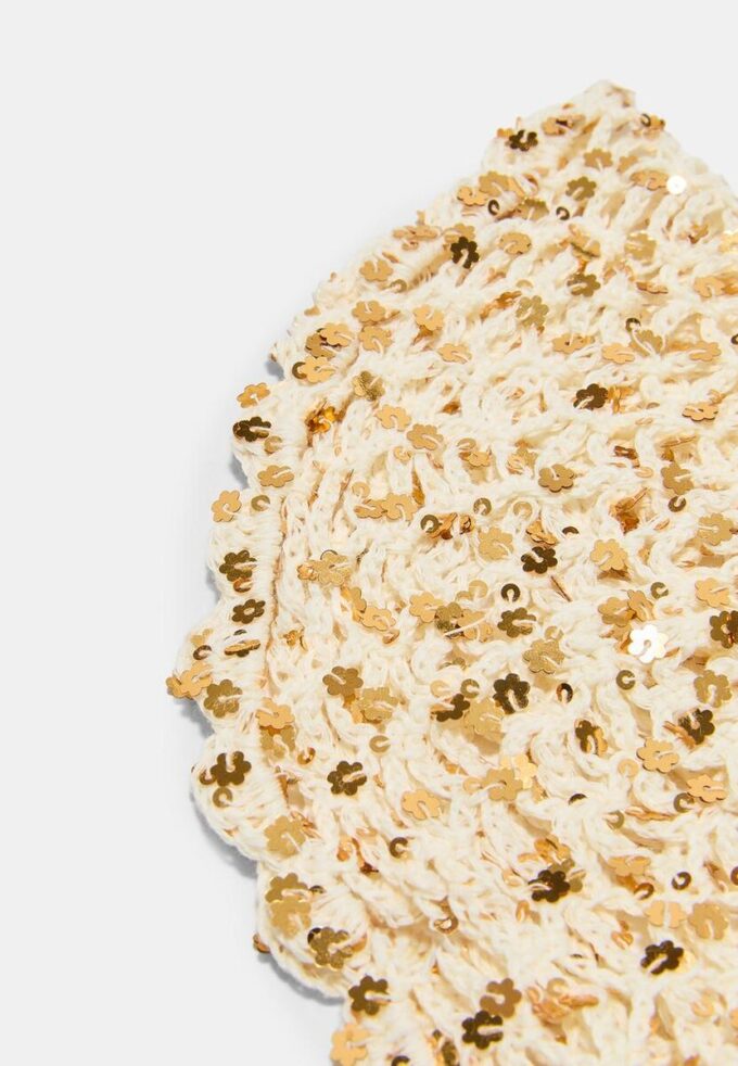 Casquette à fleurs pailletées