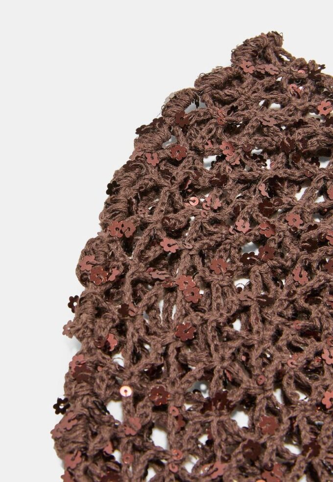 Casquette à fleurs pailletées