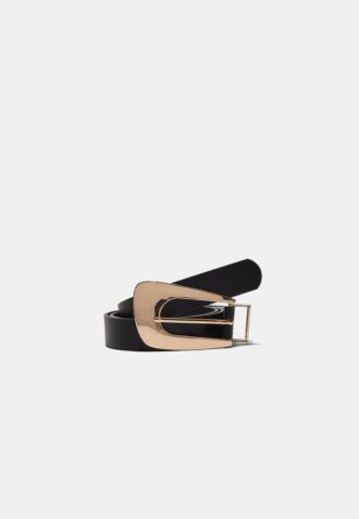 Ceinture à boucle allongée