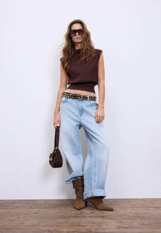 Ceinture à clous multiples irréguliers