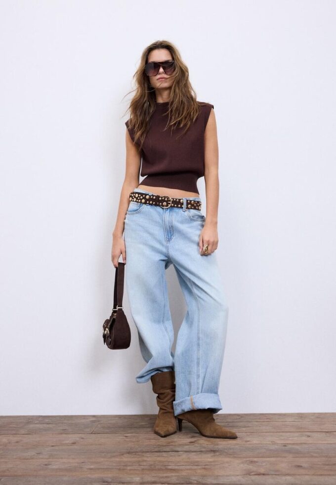 Ceinture à clous multiples irréguliers