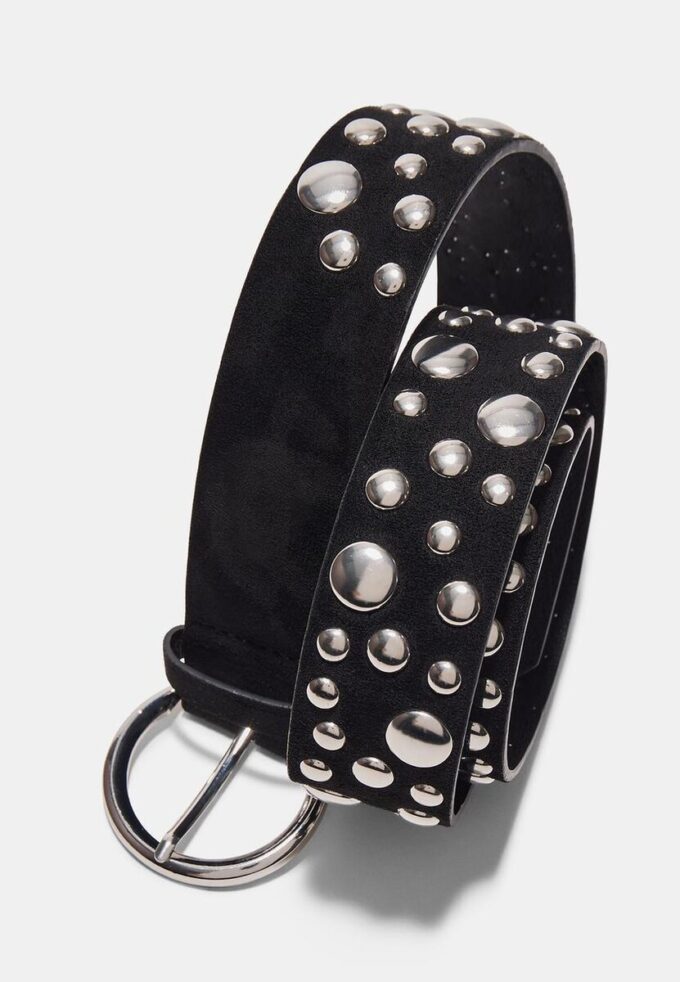 Ceinture à clous multiples irréguliers Ceinture à clous multiples irréguliers