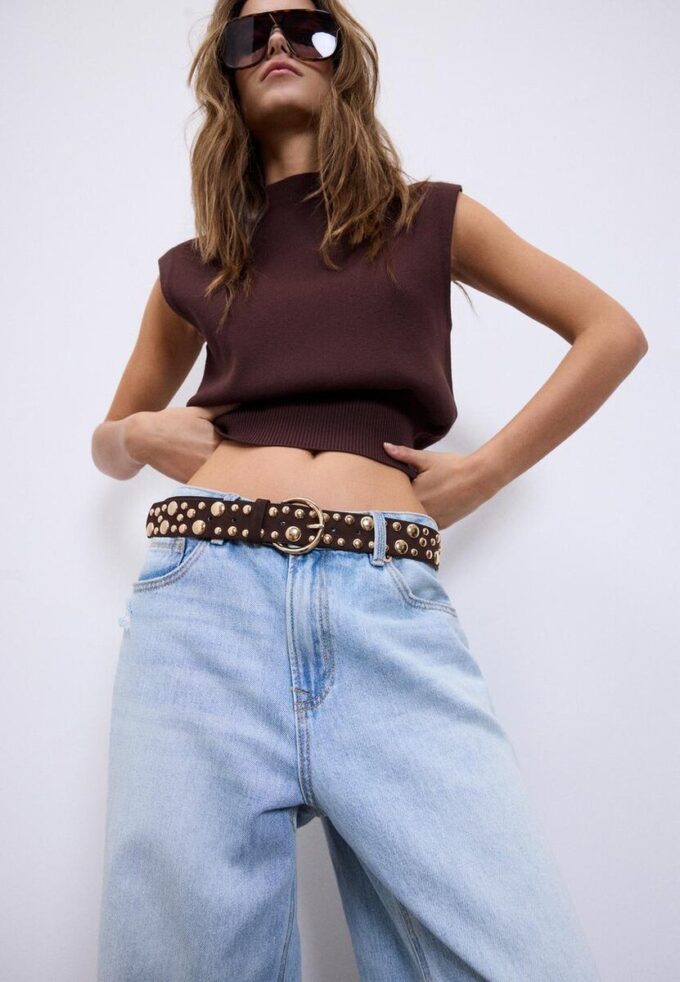 Ceinture à clous multiples irréguliers