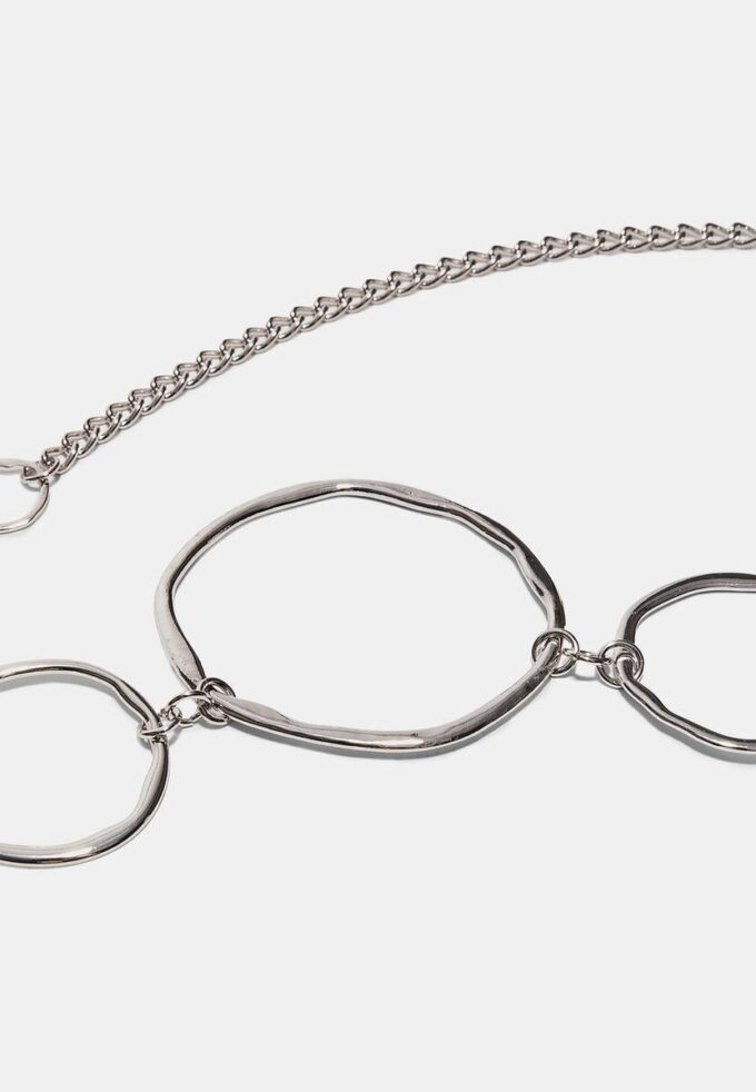 Ceinture en métal avec grands ovales