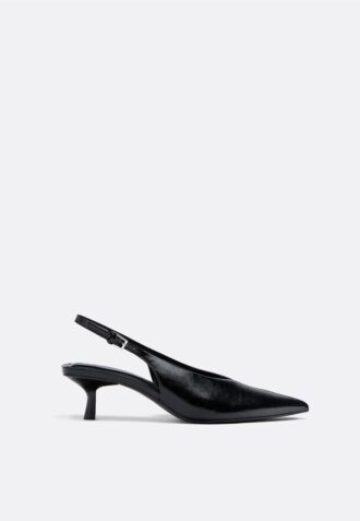 Chaussures à talons bobines et col en V