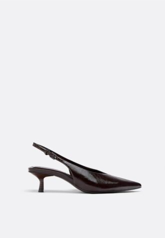 Chaussures à talons bobines et col en V