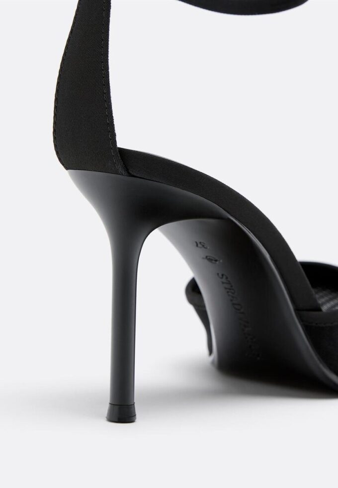 Chaussures à talons en maille