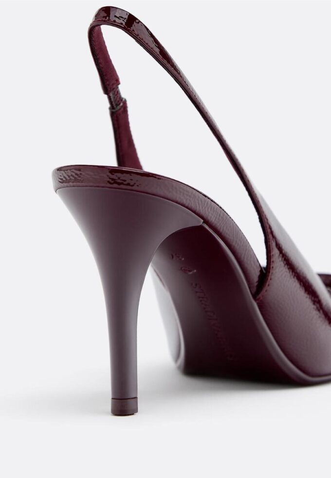 Chaussures à talons et nœud Chaussures à talons et nœud