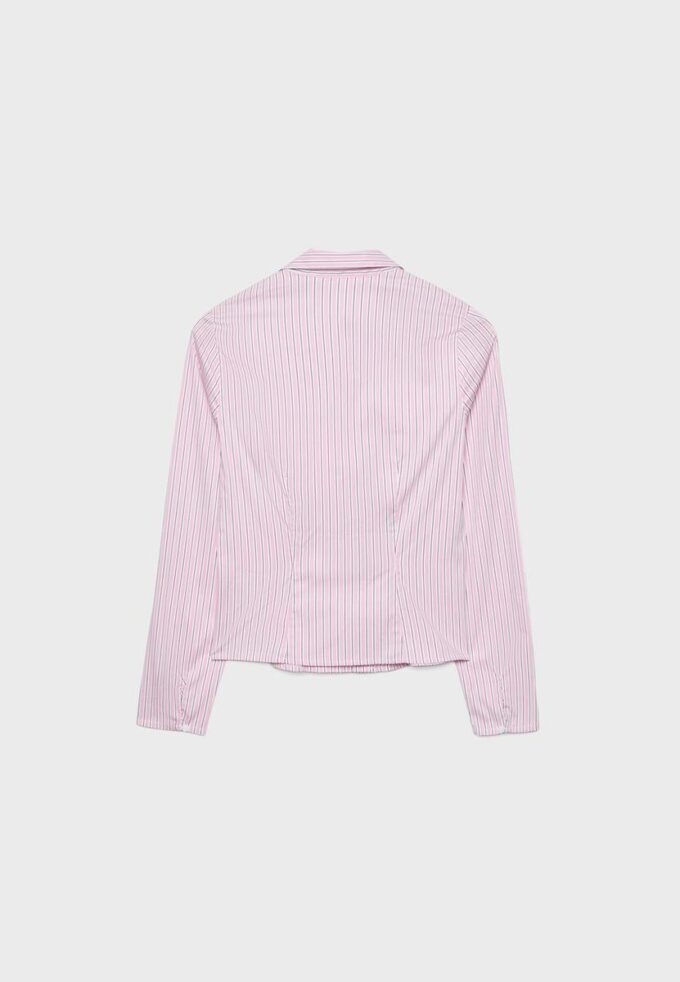 Chemise ajustée avec couture sous la poitrine