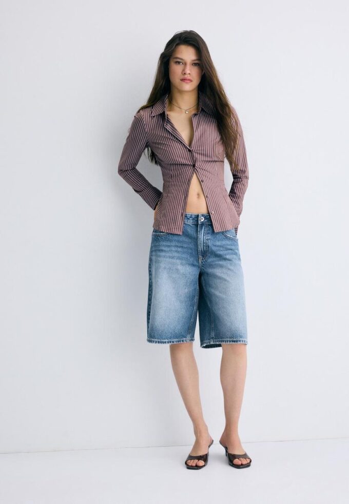 Chemise ajustée basique à rayures