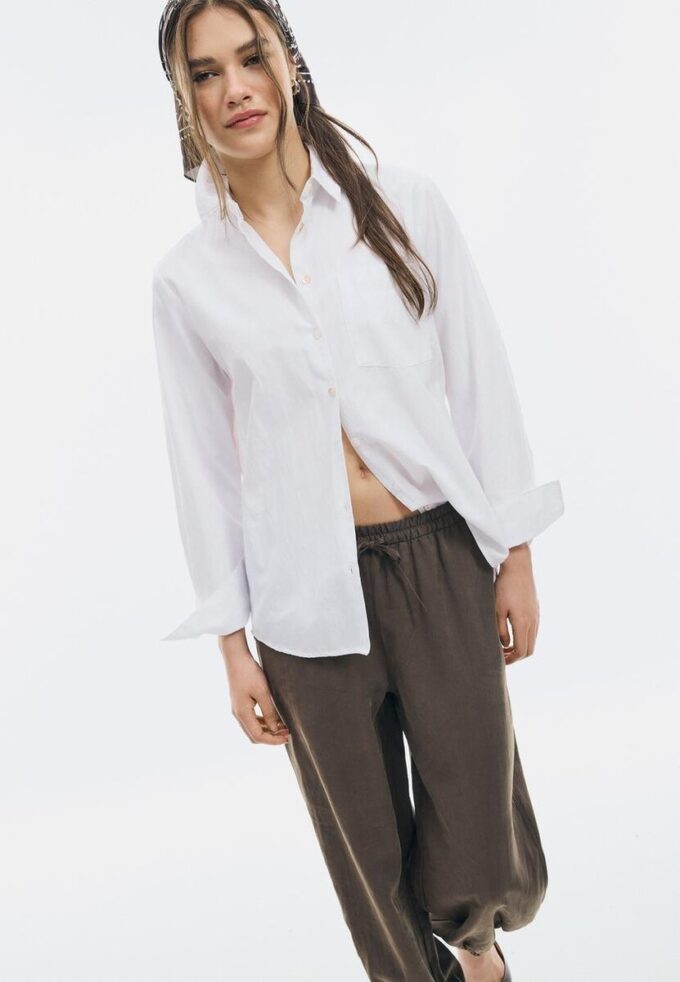 Chemise basique en popeline avec poche