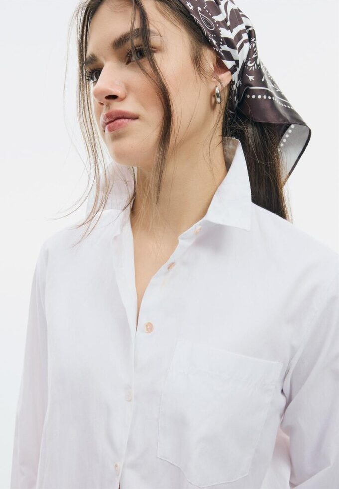 Chemise basique en popeline avec poche