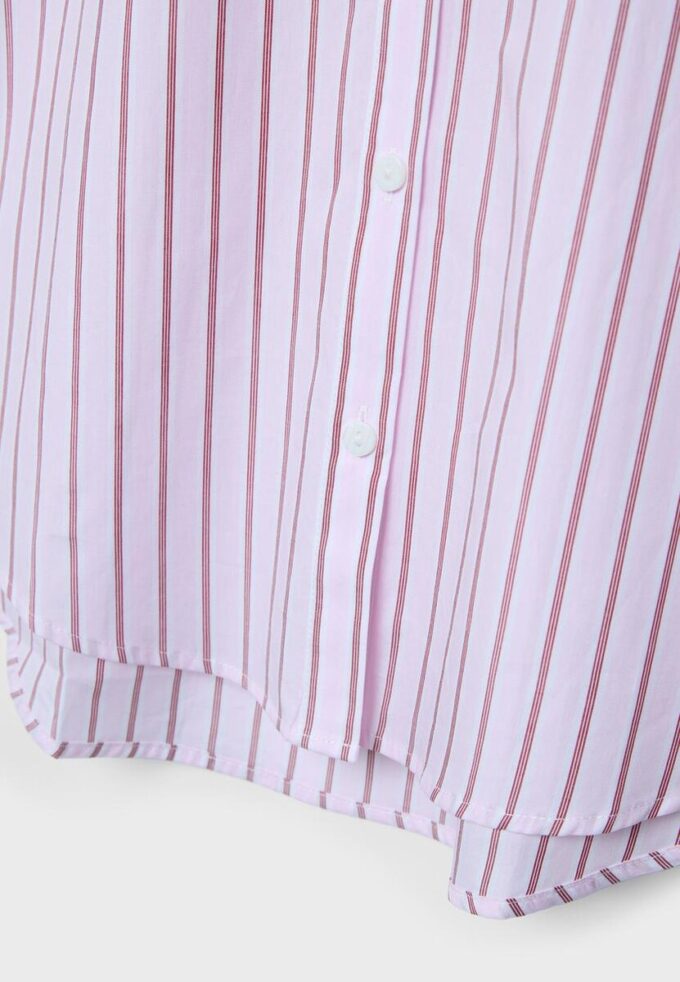 Chemise basique en popeline rayée avec poche