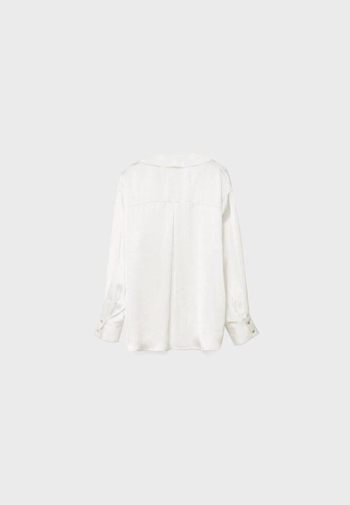 Chemise à col en satin Chemise à col en satin