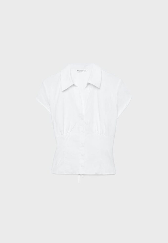 Chemise à manches courtes avec couture sous la poitrine Chemise à manches courtes avec couture sous la poitrine