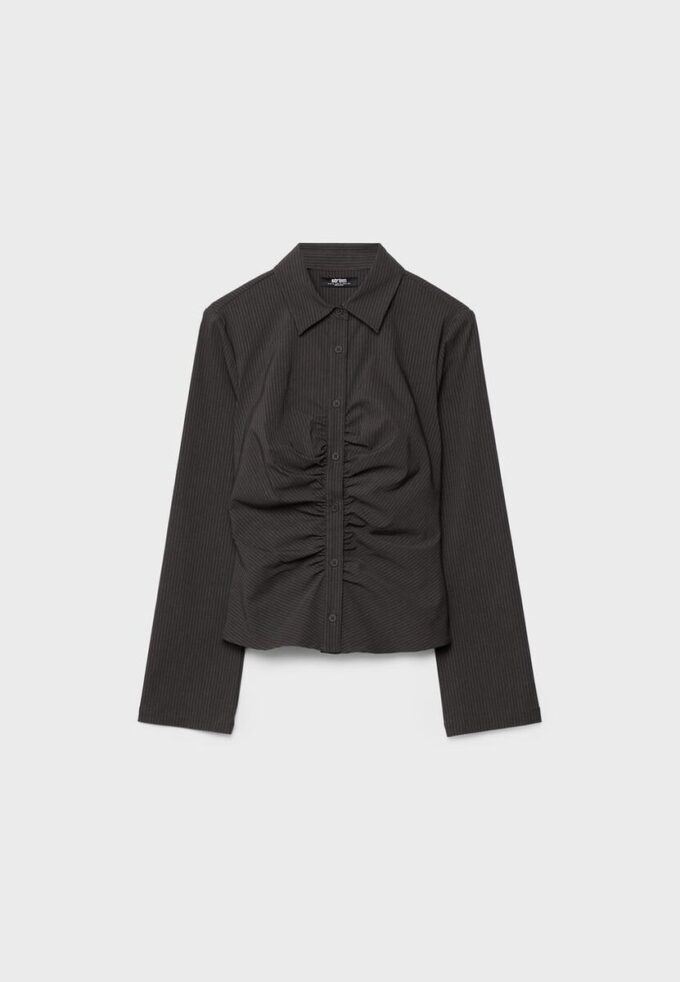 Chemise unie froncée